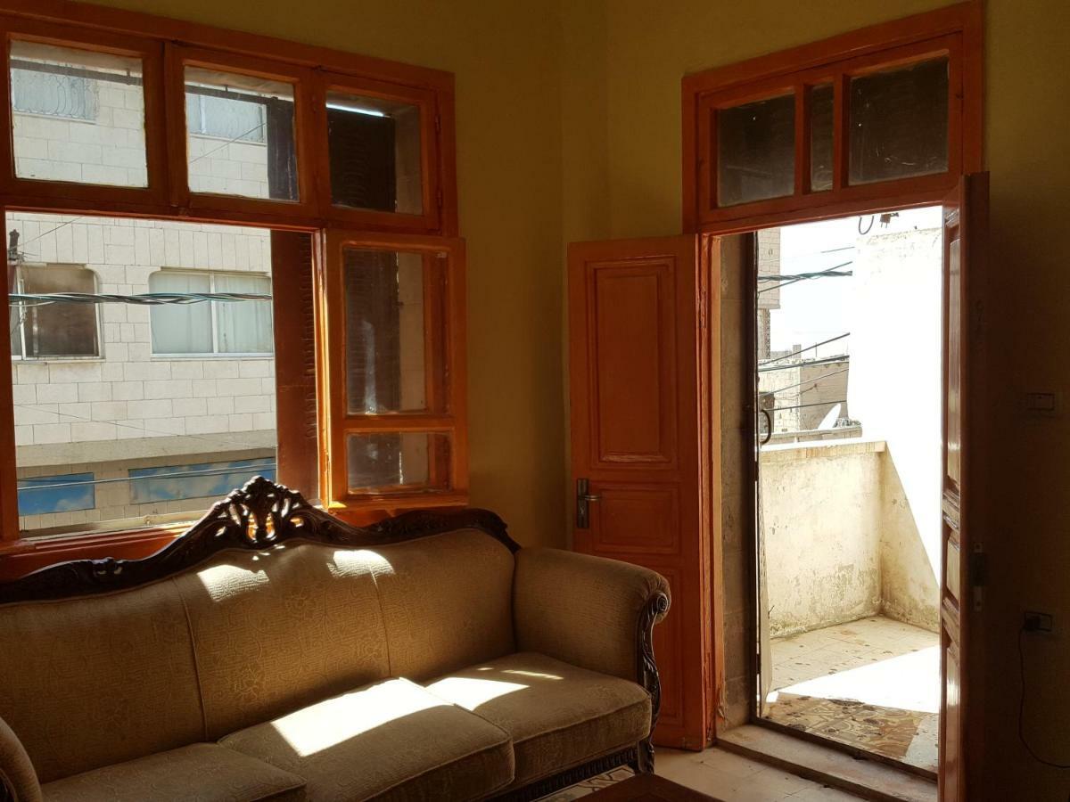 Castle House Apartment Karak Bagian luar foto